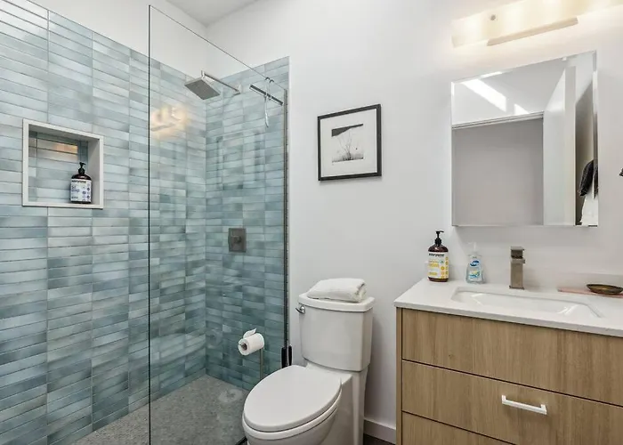 Refreshing 2-bedroom - 80 Walkscore! Phoenix